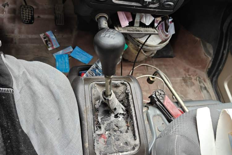 Used Wuling Rongguang 2021 1.5L Extended Basic Version L3C Gear Lever