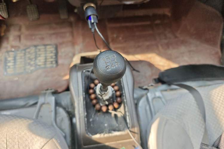 Used Wuling Rongguang 2021 1.5L Extended Standard Model Power-Assist Version LAR Gear Lever