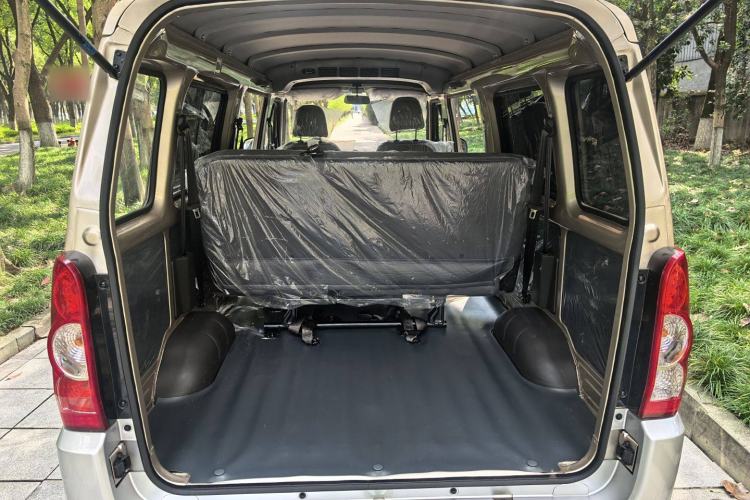 Used Wuling Rongguang 2021 1.5L Extended Standard Version with Air Conditioning – L3C Interior 4