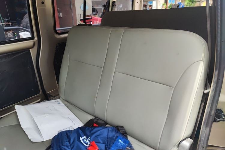 Used Wuling Rongguang 2021 1.5L Extended Standard Model Air-Conditioned Version LAR Interior 4