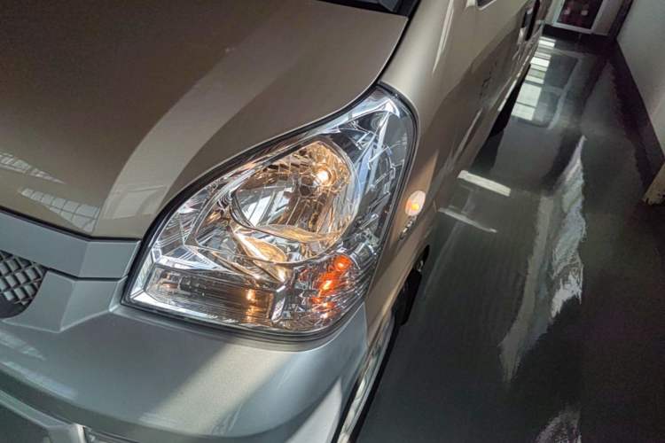 Used Wuling Rongguang 2021 1.5L Extended Standard Version with Air Conditioning – L3C Left Front Headlight