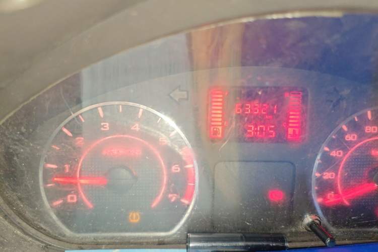 Used Wuling Rongguang 2021 1.5L Extended Basic Model LAR Odometer Close Up