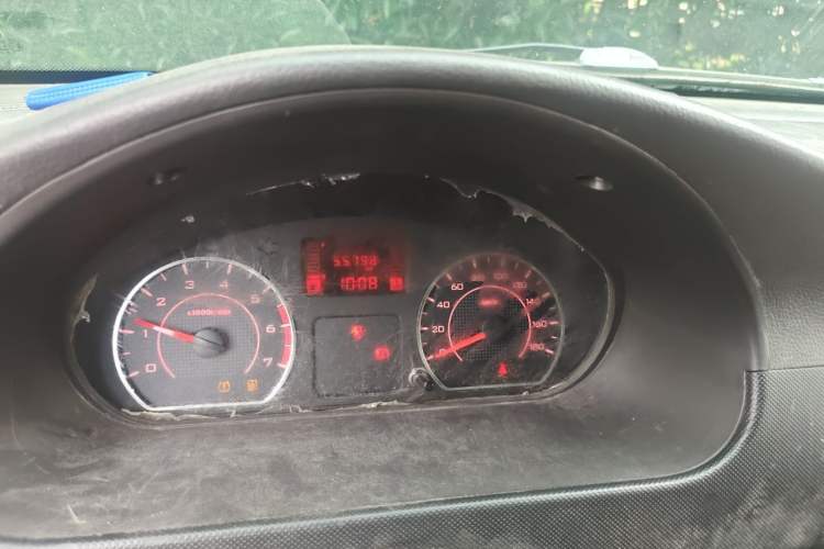 Used Wuling Rongguang 2021 1.5L Extended Standard Model Air-Conditioned Version LAR Odometer Close Up