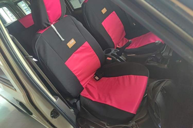 Used Wuling Rongguang 2021 1.5L Extended Standard Version with Air Conditioning – L3C Right Front Seat