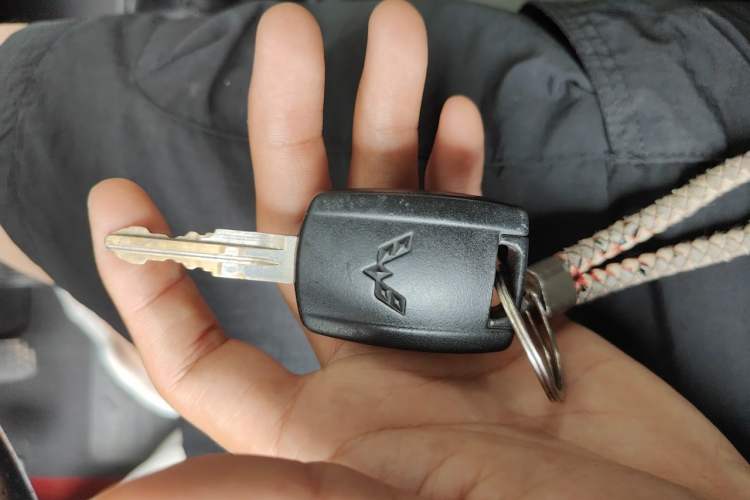 Used Wuling Rongguang 2021 1.2L S Base 7-Seater LSI Vehicle Key