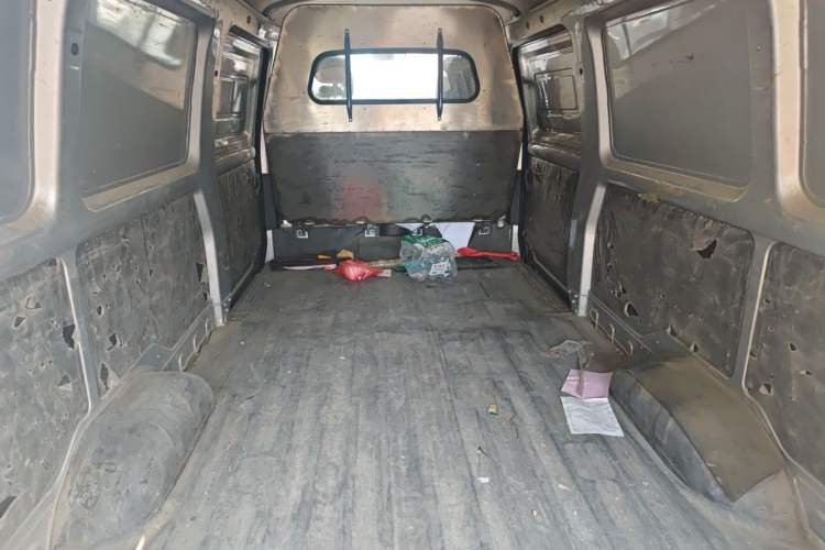 Used Wuling Rongguang 2021 1.5L Extended Basic Enclosed-Window Vehicle 2 Seats L3C Trunk