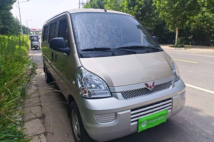 Used Wuling Rongguang 2021 1.5L Extended Standard Model Power-Assist Version LAR Front Right 45 Deg