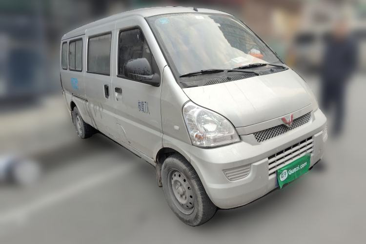 Used Wuling Rongguang 2021 1.5L Extended Basic Version L3C Front Right 45 Deg