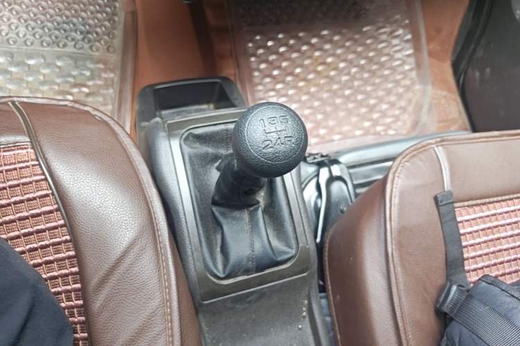 Used Wuling Rongguang 2021 1.5L Extended Standard Model Power-Assist Version LAR Gear Lever