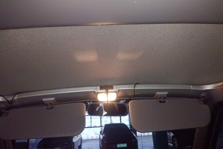 Used Wuling Rongguang 2021 1.5L Extended Standard Version with Air Conditioning – L3C Headliner
