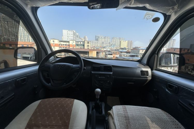 Used Wuling Rongguang 2021 1.5L Extended Basic Version L3C Interior 9