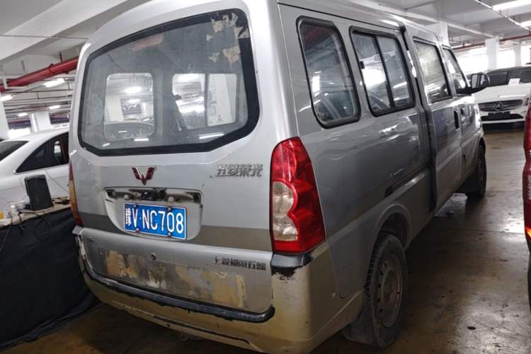 Used Wuling Rongguang  Rear Right 45 Deg
