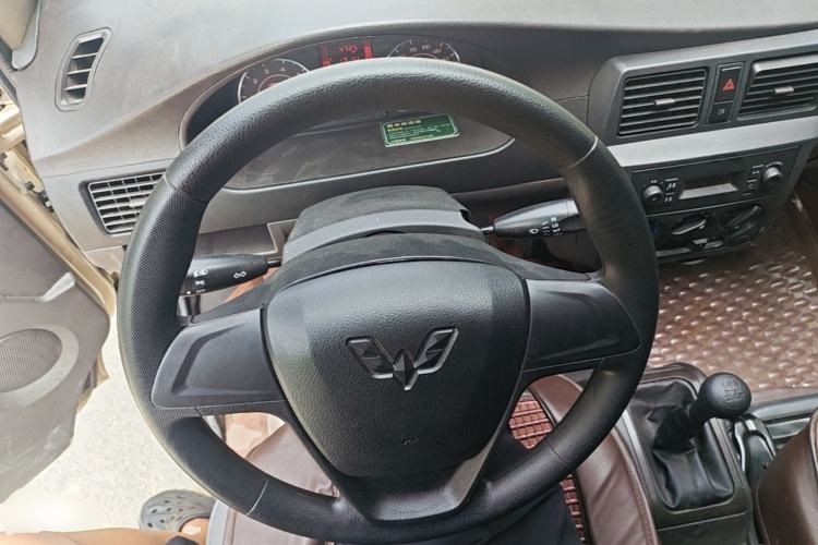 Used Wuling Rongguang 2021 1.5L Extended Standard Model Power-Assist Version LAR Steering Wheel