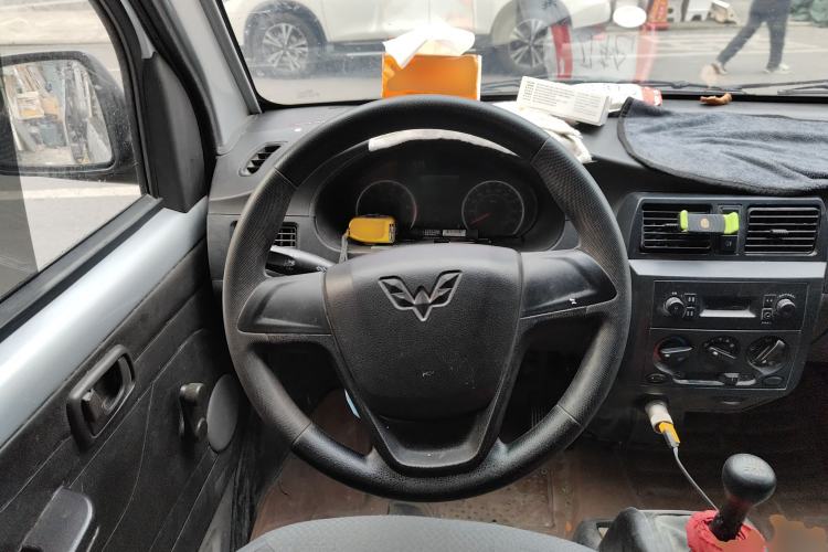 Used Wuling Rongguang 2021 1.5L Extended Basic Version L3C Steering Wheel