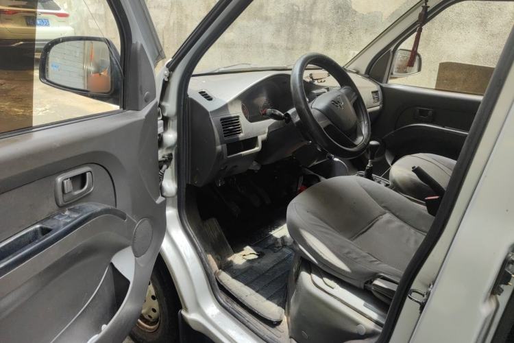 Used Wuling Rongguang 2021 1.5L Extended Standard Version with Power Steering L3C Driver Seat