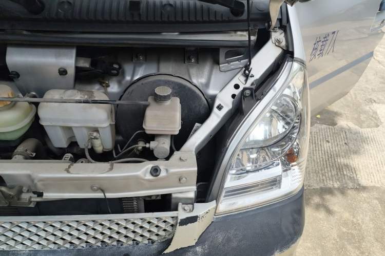Used Wuling Rongguang 2021 1.5L Extended Basic Version L3C Engine Bay Left