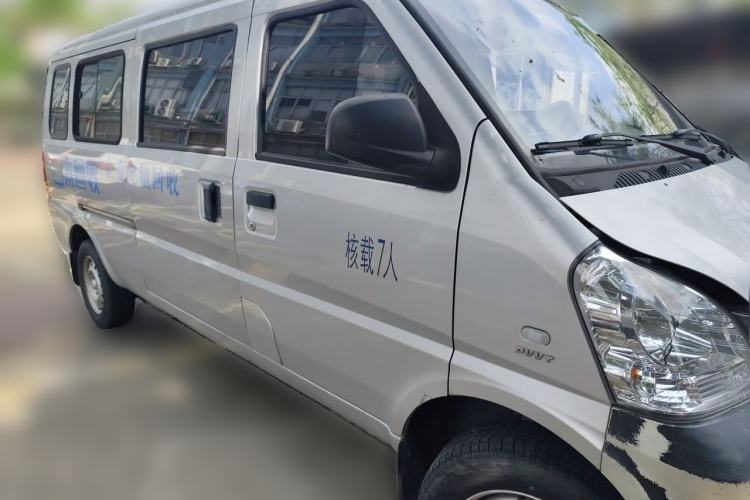 Used Wuling Rongguang 2021 1.5L Extended Basic Version L3C Front Right 45 Deg