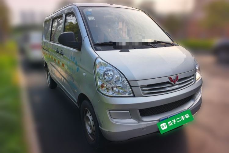 Used Wuling Rongguang 2021 1.2L S Standard Model Enclosed-Window Car Power-Assist Version Standard Model 5 Seats LSI Front Right 45 Deg