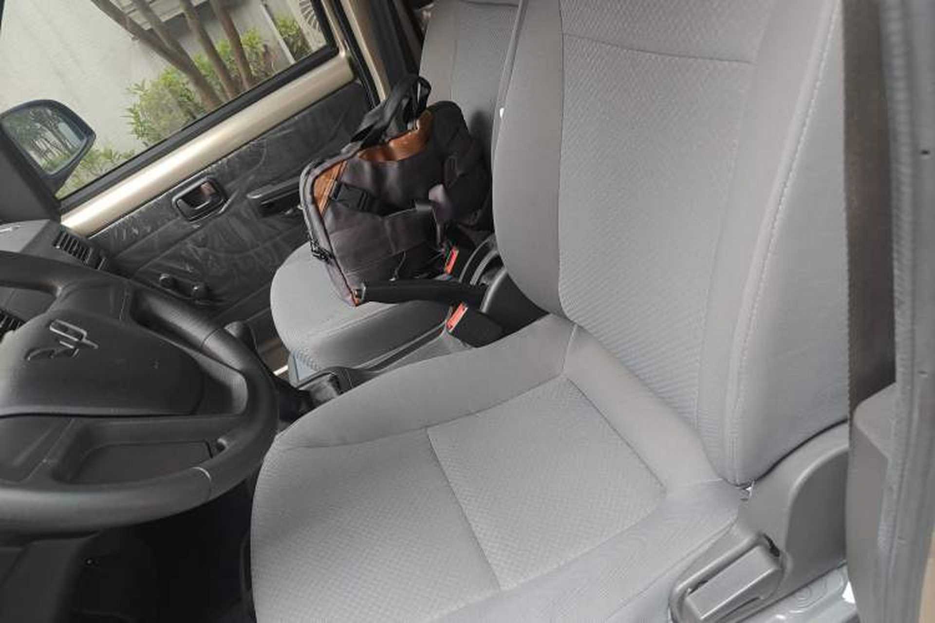 Used Wuling Rongguang 2021 1.5L Extended Basic Window-Sealed 5-Seat L3C Car Left Front Seat