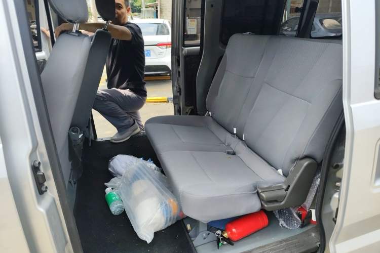 Used Wuling Rongguang 2021 1.5L Extended Basic Version L3C Left Rear Seat
