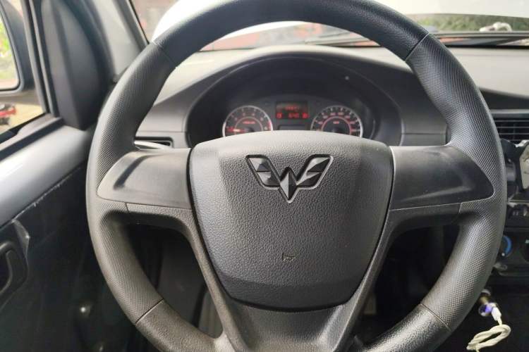 Used Wuling Rongguang 2021 1.5L Extended Basic Version L3C Steering Wheel