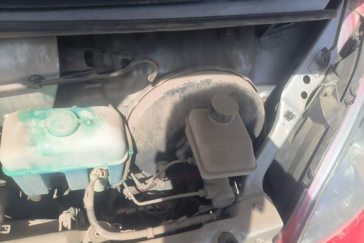 Used Wuling Rongguang  Engine Bay Left