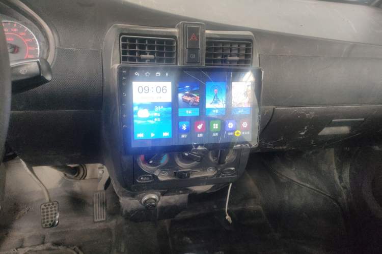 Used Wuling Rongguang 2021 1.5L Extended Standard Version with Air Conditioning – L3C Audio And AC Panel