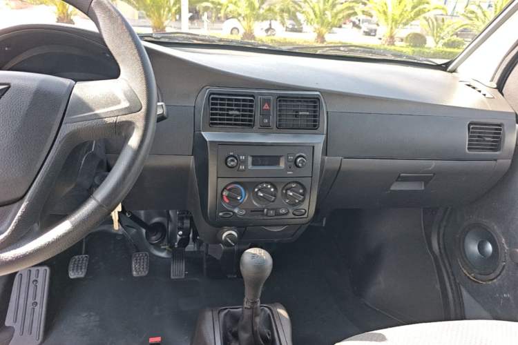 Used Wuling Rongguang 2021 1.5L Extended Basic Model LAR Audio And AC Panel