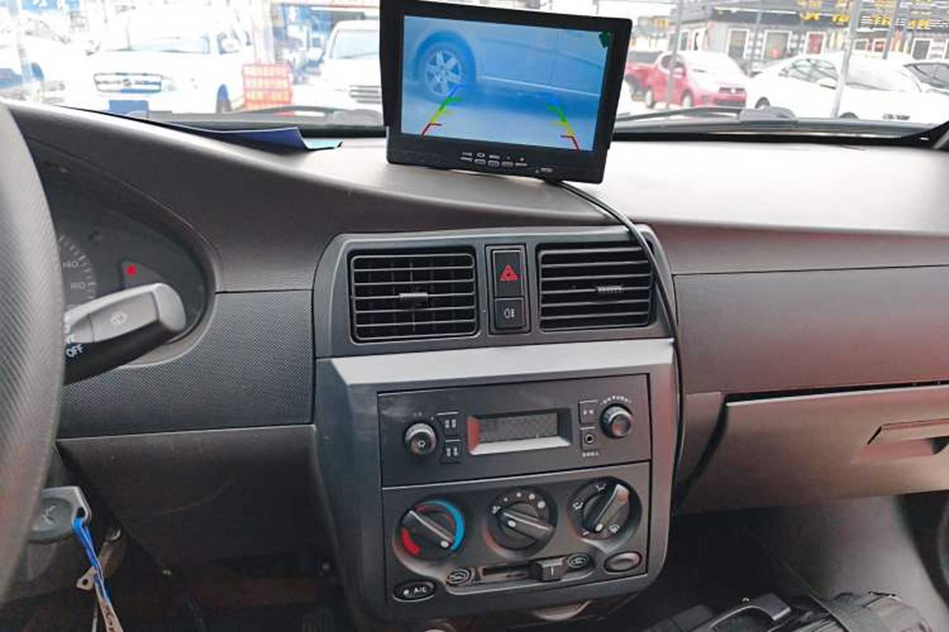 Used Wuling Rongguang 2021 1.5L Extended Basic Window-Sealed 5-Seat L3C Car Audio And AC Panel