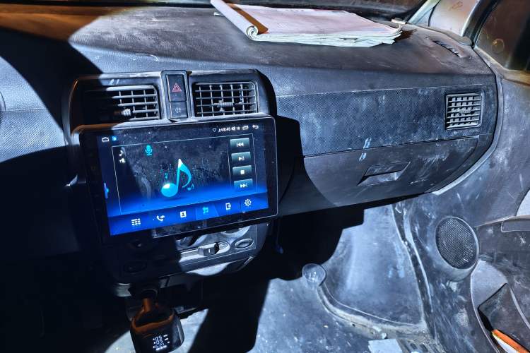 Used Wuling Rongguang 2021 1.5L Extended Standard Version with Power Steering L3C Audio And AC Panel