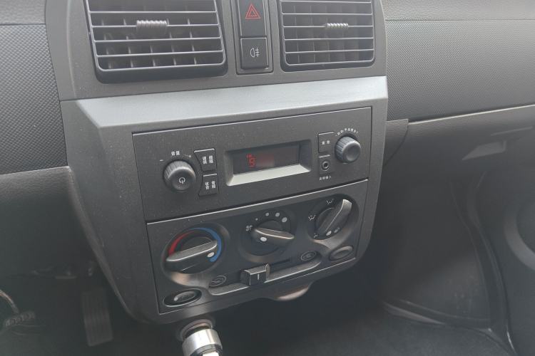 Used Wuling Rongguang 2021 1.5L Extended Standard Version with Air Conditioning – L3C Audio And AC Panel