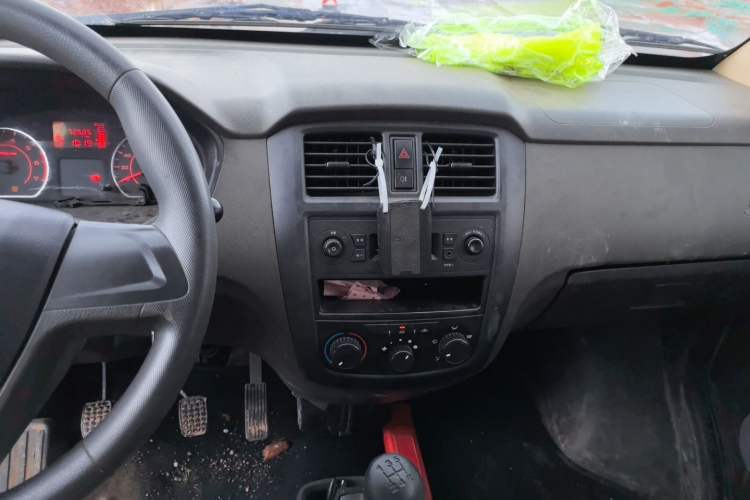 Used Wuling Rongguang 2021 1.2L S Base Model 5-Seater LSI Audio And AC Panel