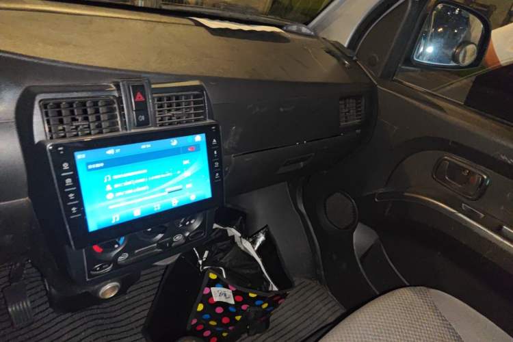Used Wuling Rongguang 2021 1.5L Extended Standard Version with Air Conditioning – L3C Audio And AC Panel