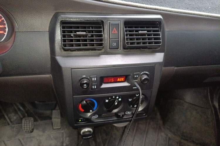 Used Wuling Rongguang 2021 1.5L Extended Standard Model Air-Conditioned Version LAR Audio And AC Panel