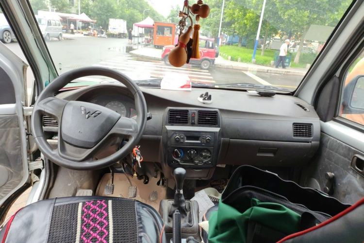 Used Wuling Rongguang 2021 1.5L Extended Standard-Size Window-Sealed Vehicle Air-Conditioned 2-Seater L3C Center Console