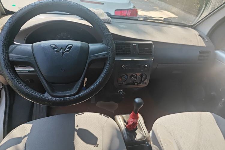 Used Wuling Rongguang 2021 1.5L Extended Basic Enclosed-Window Vehicle 2 Seats L3C Center Console
