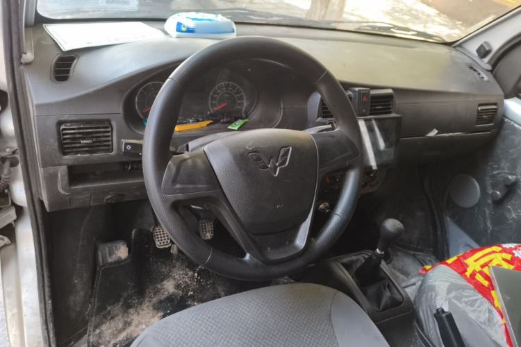 Used Wuling Rongguang 2021 1.5L Extended Basic Enclosed-Window Vehicle 2 Seats L3C Center Console