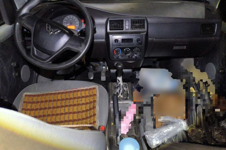 Used Wuling Rongguang 2021 1.5L Extended Basic Window-Sealed 5-Seat L3C Car Center Console