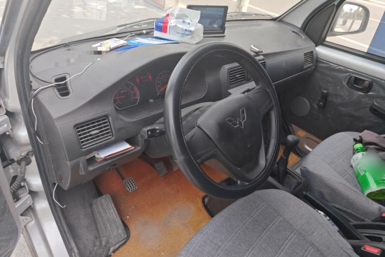 Used Wuling Rongguang 2021 1.5L Extended Basic Enclosed-Window Vehicle 2 Seats L3C Center Console