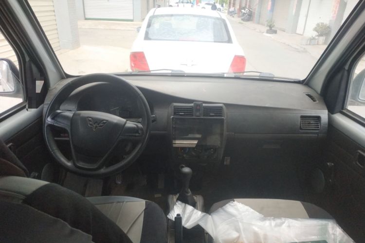 Used Wuling Rongguang 2021 1.5L Extended Basic Enclosed-Window Vehicle 2 Seats L3C Center Console