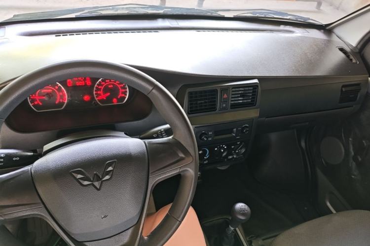Used Wuling Rongguang 2021 1.5L Extended Basic Model Enclosed-Window Vehicle, 2-seater LAR Center Console