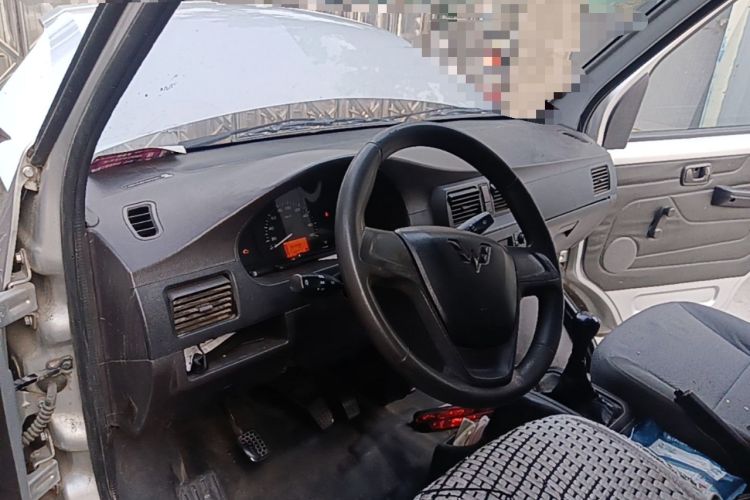 Used Wuling Rongguang 2021 1.5L Extended Basic Enclosed-Window Vehicle 2 Seats L3C Center Console