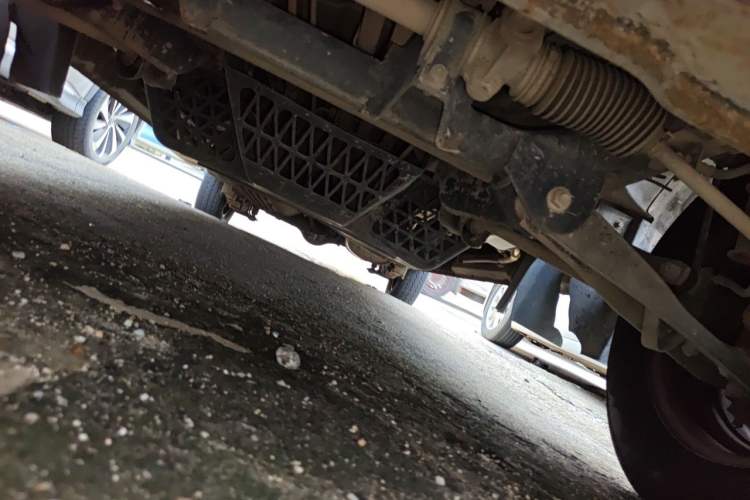 Used Wuling Rongguang 2021 1.5L Extended Standard Model Air-Conditioned Version LAR Chassis Front