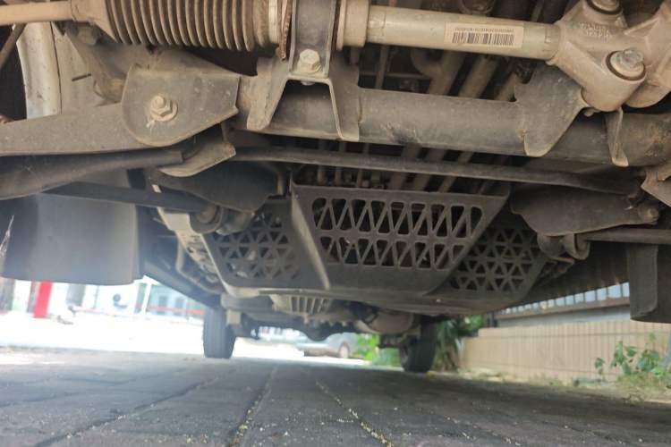 Used Wuling Rongguang 2021 1.5L Extended Standard Version with Air Conditioning – L3C Chassis Front