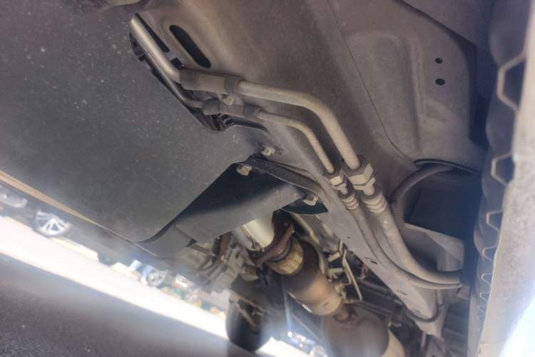 Used Wuling Rongguang 2021 1.5L Extended Standard Version with Air Conditioning – L3C Chassis Front Left
