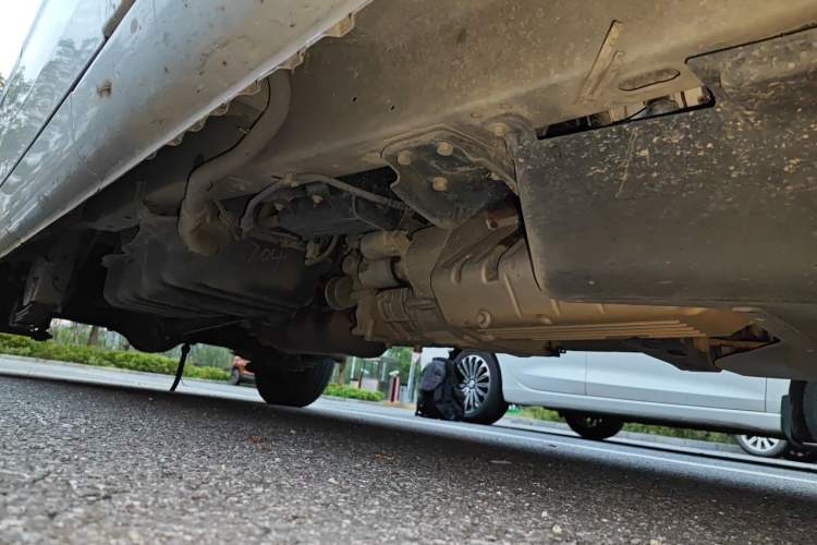 Used Wuling Rongguang 2021 1.5L Extended Basic Version L3C Chassis Front Right