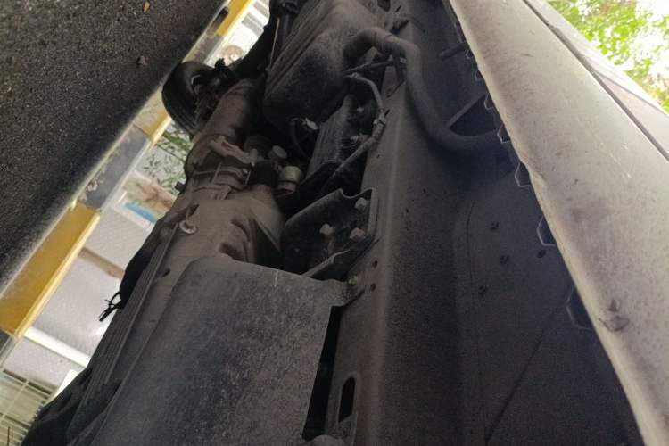 Used Wuling Rongguang 2021 1.5L Extended Standard Model Air-Conditioned Version LAR Chassis Front Right
