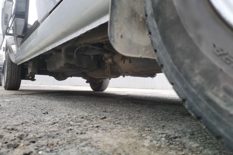 Used Wuling Rongguang 2021 1.5L Extended Standard Version with Air Conditioning – L3C Chassis Front Right