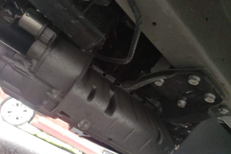 Used Wuling Rongguang 2021 1.5L Extended Standard Version with Air Conditioning – L3C Chassis Front Right
