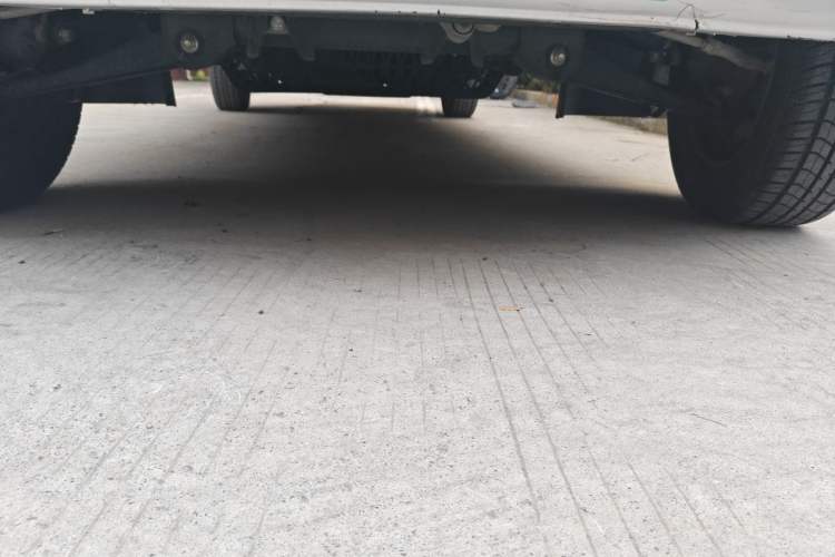 Used Wuling Rongguang 2021 1.5L Extended Standard-Size Window-Sealed Vehicle Air-Conditioned 2-Seater L3C Chassis Front